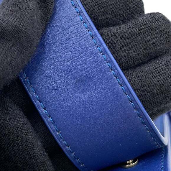 Bottega Veneta Intrecciato Shoulder Bag with Phone Pouch 729296 - Picture 9 of 13